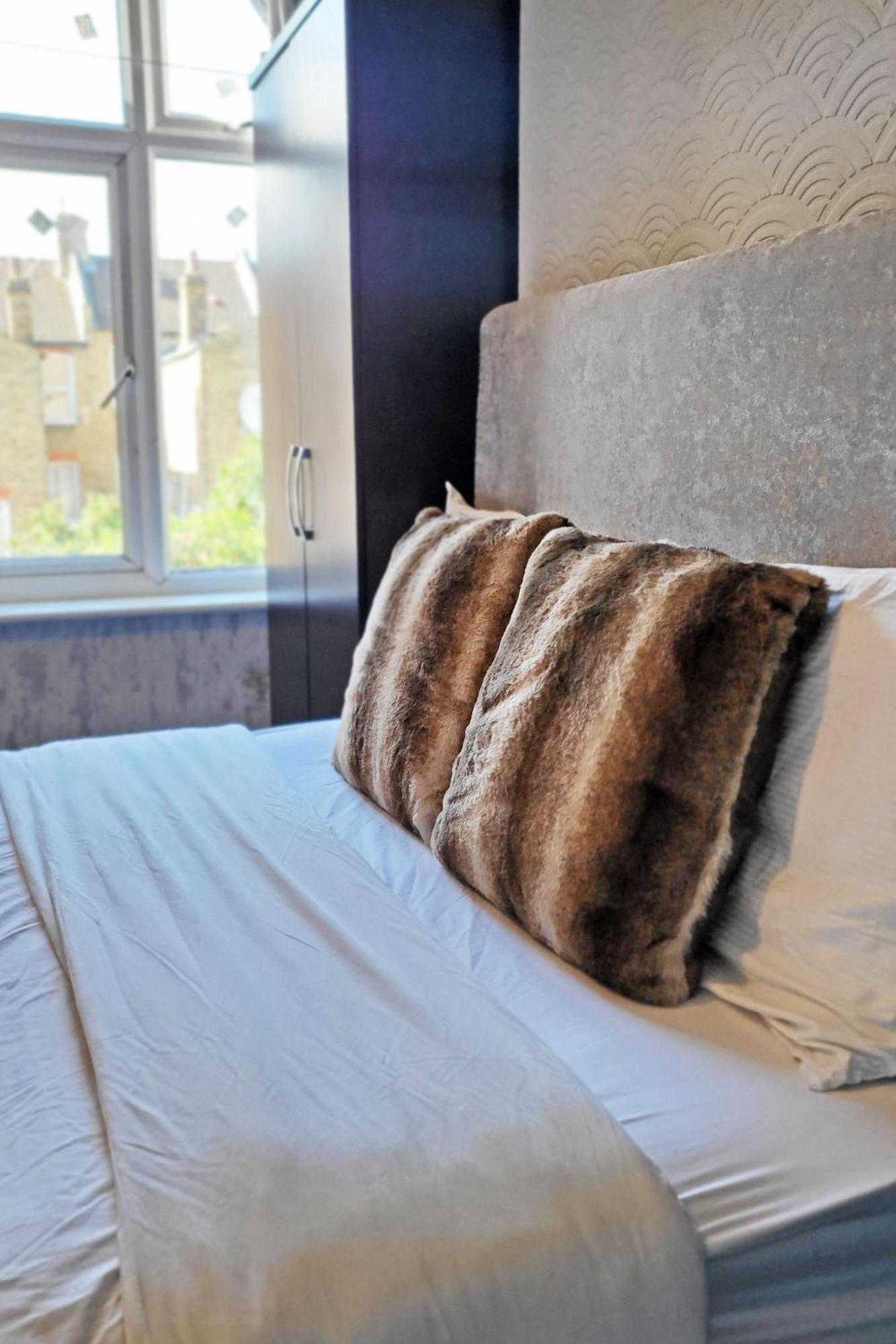 Spacious Room London Exterior photo